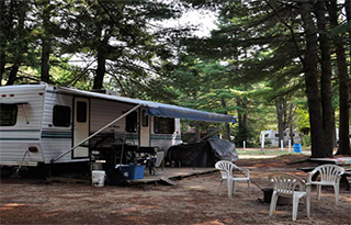 campgrounds in plymouth ma