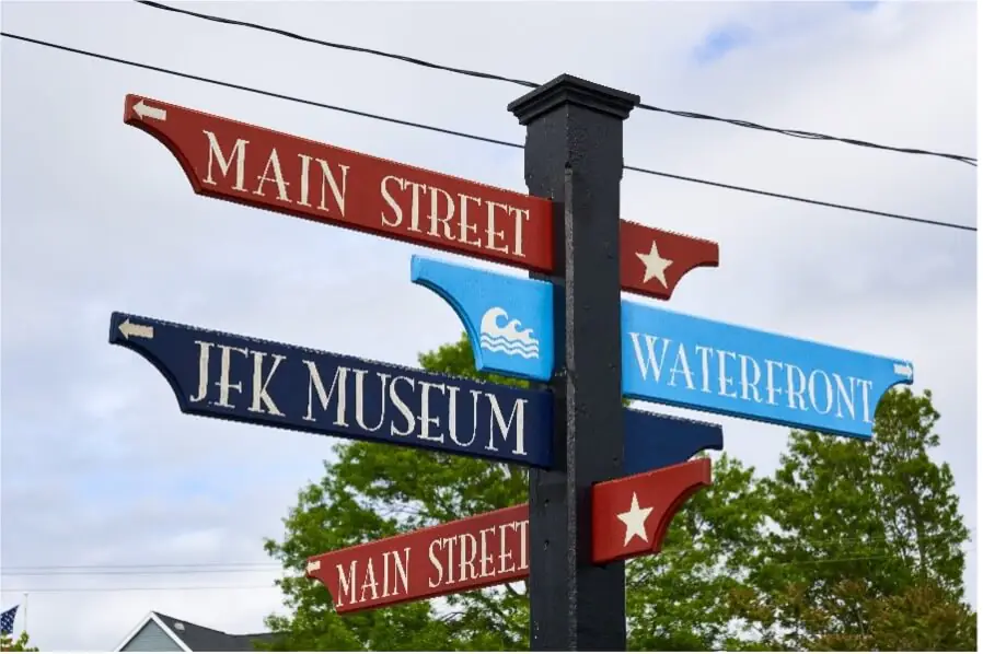 street signs in hyannis massachusetts_things to do in hyannis