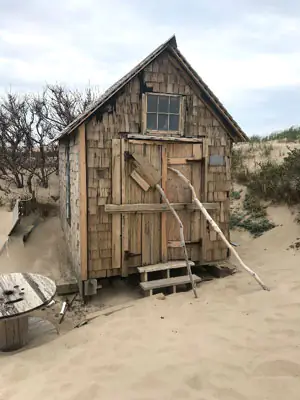 a shack part of the dune shacks of cape cod_ peaked hill bars historic district_things to do on cape cod