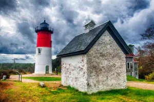 historic district and lighthouse_cape cod tours