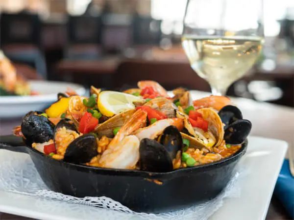 top 10 casual restaurants in plymouth, massachusetts